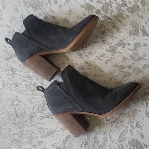 Dolce Vita Suede Ankle Booties Sz10 Gray